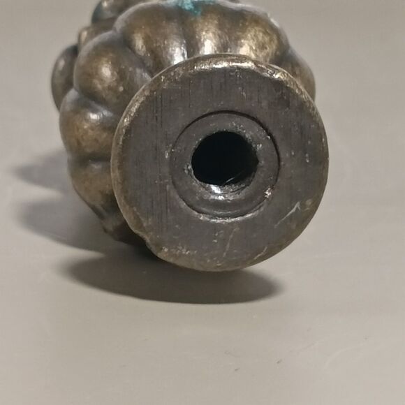 Vintage Metal Lamp Finial Urn/Acorn Shape Aged Patina Replacement 3.5" - Picture 4 of 8